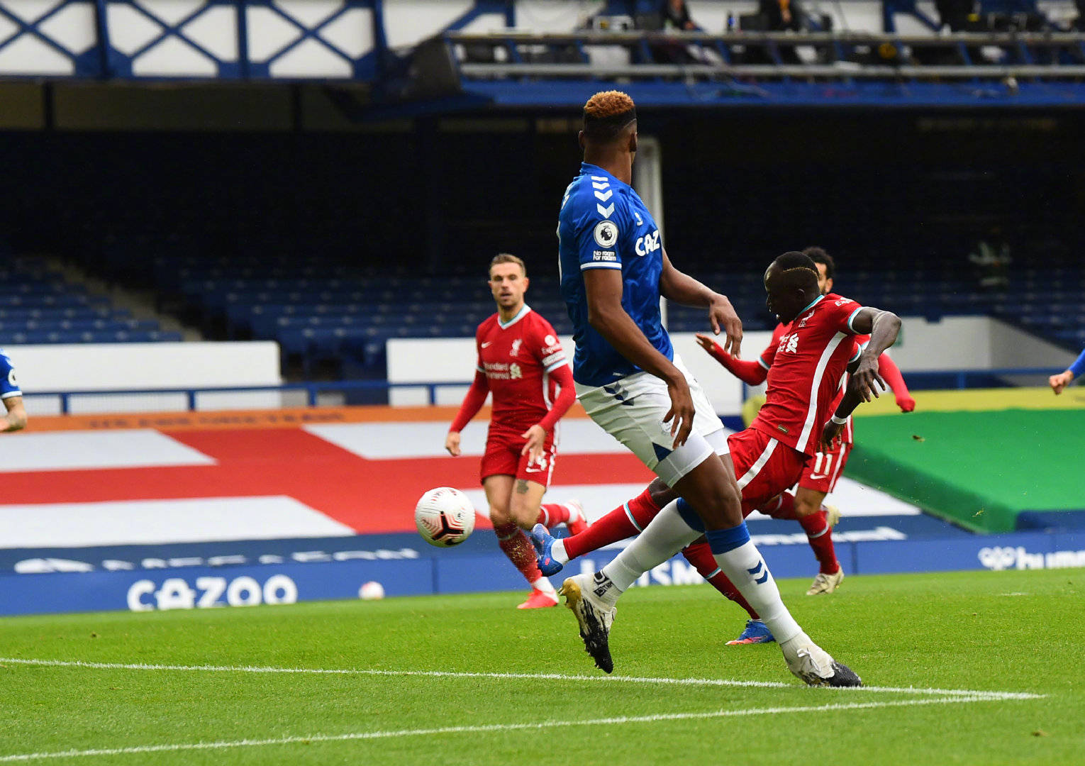 在拜仁任职 在拜仁任职