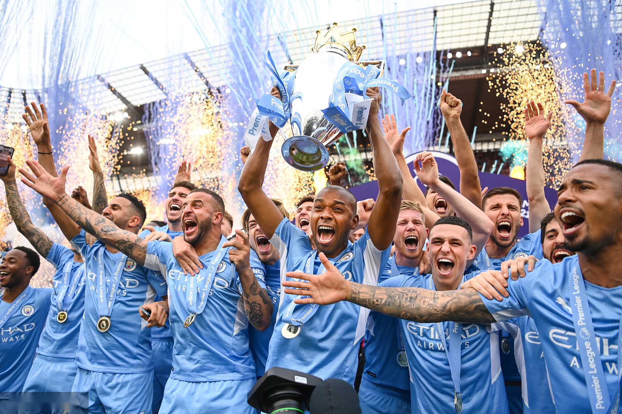 涯中充满了 涯中充满了